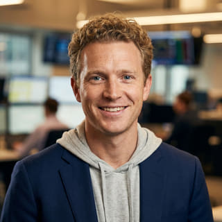 Ryan Brooks, analyste trading senior au sein de Frugacompte